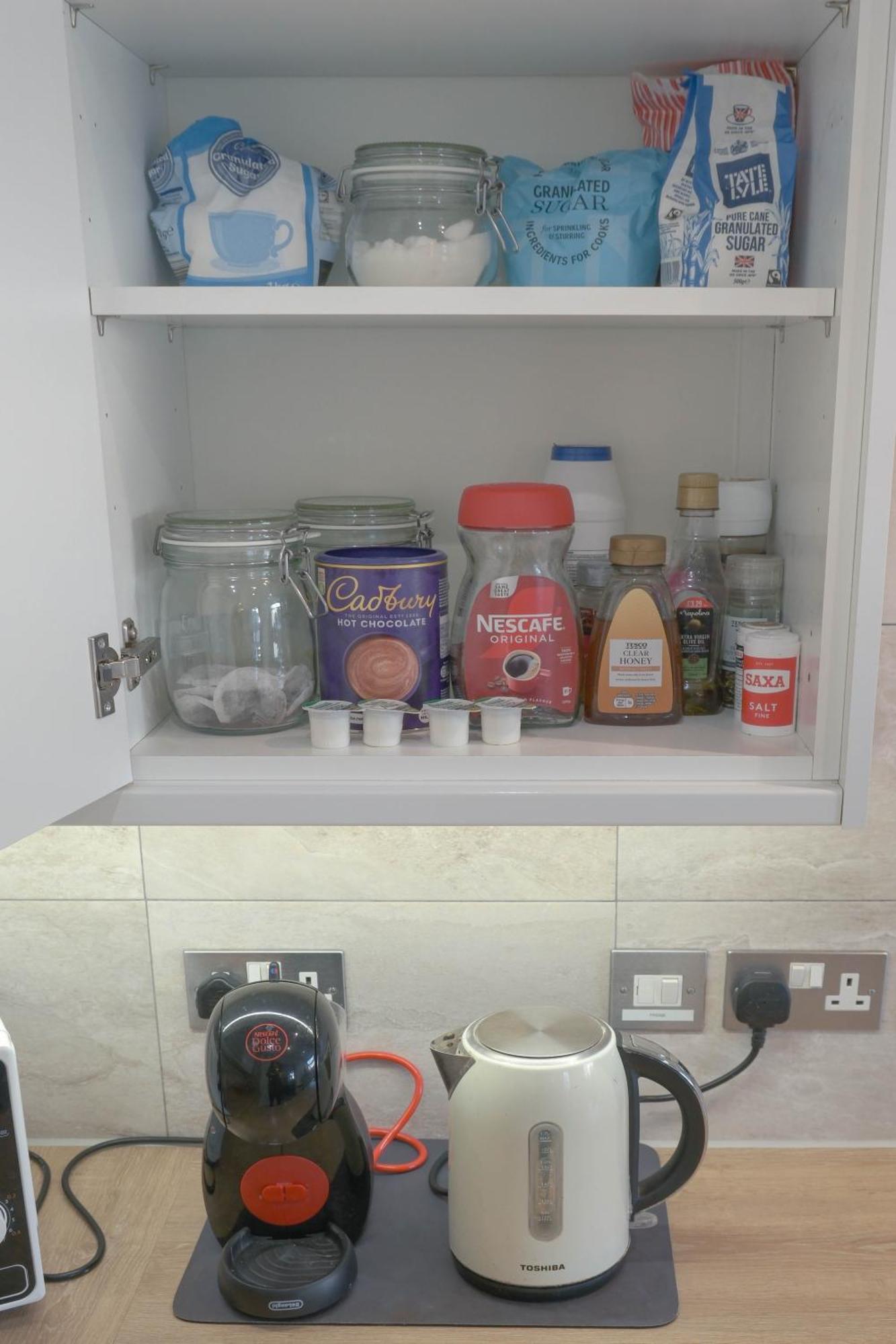 Bournemouth Beachfront Retreat 3 Bedroom 3 Bathroom Seaside B&B With Free Parking מראה חיצוני תמונה